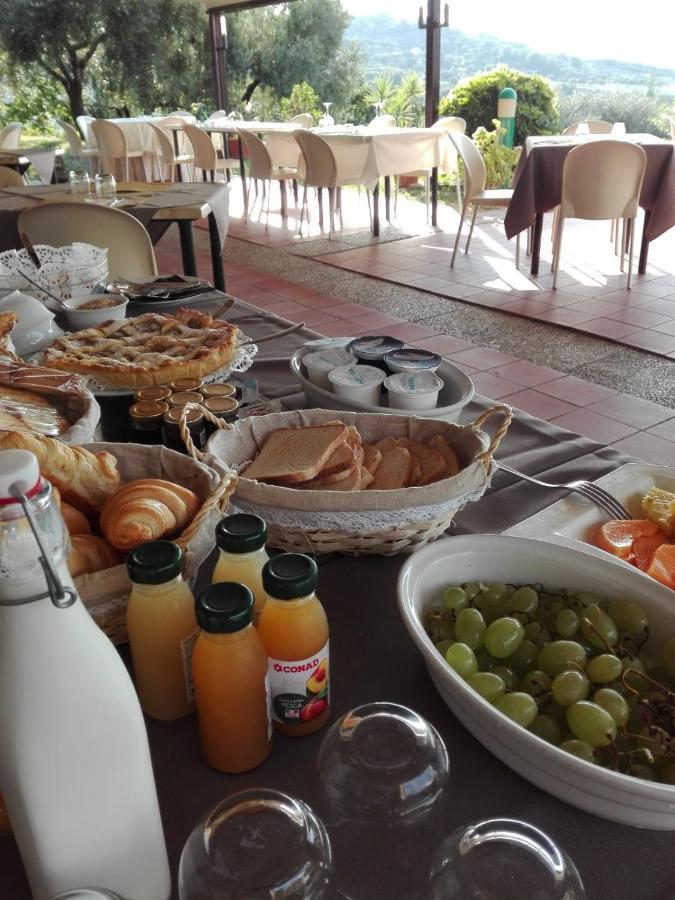 Villa Govi 迪亚诺卡斯泰洛 外观 照片